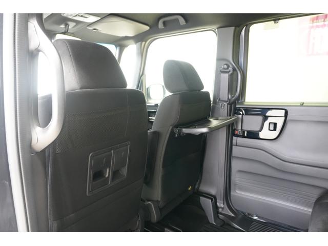 Ｎ－ＢＯＸカスタム ＥＸ　ホンダセンシング　ディスプレイオーディオ　バックカメラ　ＥＴＣ　充電用ＵＳＢジャック　助手席スーパースライドシート　パワースライドドア　シートバックテーブル　シートヒーター　アルミホイール（18枚目）