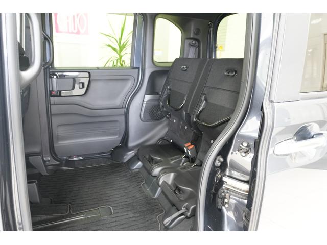 Ｎ－ＢＯＸカスタム ＥＸ　ホンダセンシング　ディスプレイオーディオ　バックカメラ　ＥＴＣ　充電用ＵＳＢジャック　助手席スーパースライドシート　パワースライドドア　シートバックテーブル　シートヒーター　アルミホイール（19枚目）