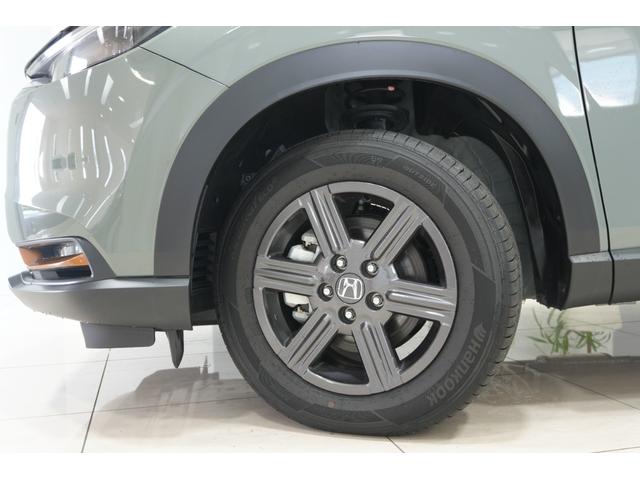 ヴェゼル ｅ：ＨＥＶＸ・ＨｕＮＴパッケージ　元試乗車　ホンダセンシング　障害物センサー　横滑り防止装置　ナビ　バックカメラ　本革巻ステアリング　ルーフレール　クルーズコントロール　アルミホイール　スマートキー（10枚目）