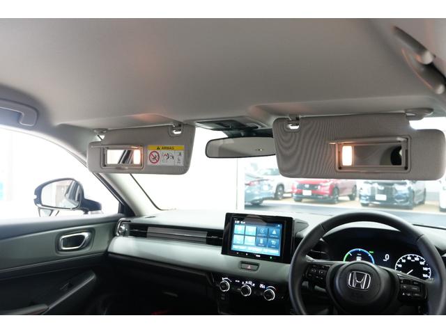 ヴェゼル ｅ：ＨＥＶＸ・ＨｕＮＴパッケージ　元試乗車　ホンダセンシング　障害物センサー　横滑り防止装置　ナビ　バックカメラ　本革巻ステアリング　ルーフレール　クルーズコントロール　アルミホイール　スマートキー（13枚目）