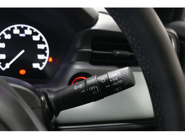 ヴェゼル ｅ：ＨＥＶＸ・ＨｕＮＴパッケージ　元試乗車　ホンダセンシング　障害物センサー　横滑り防止装置　ナビ　バックカメラ　本革巻ステアリング　ルーフレール　クルーズコントロール　アルミホイール　スマートキー（25枚目）