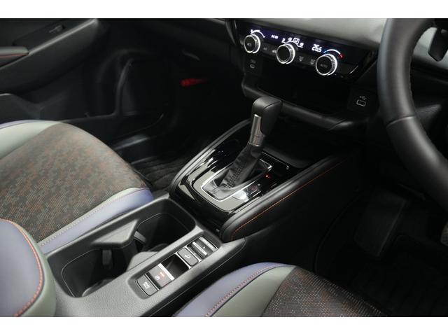 ヴェゼル ｅ：ＨＥＶＸ・ＨｕＮＴパッケージ　元試乗車　ホンダセンシング　障害物センサー　横滑り防止装置　ナビ　バックカメラ　本革巻ステアリング　ルーフレール　クルーズコントロール　アルミホイール　スマートキー（30枚目）