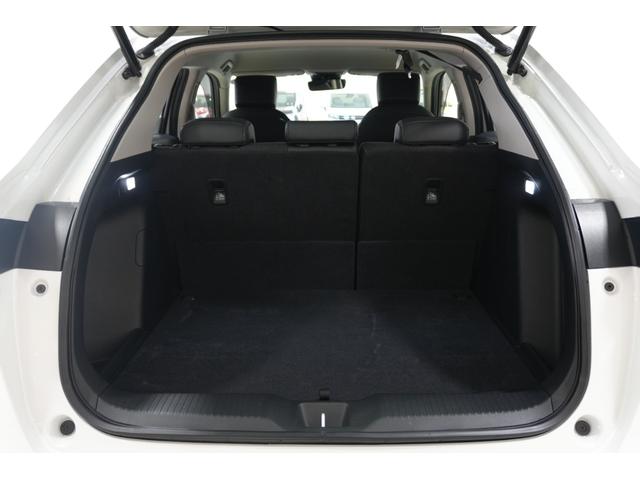 ヴェゼル ｅ：ＨＥＶＺ　ホンダセンシング　障害物センサー　横滑り防止装置　ナビ　バックカメラ　ＥＴＣ　ブラインドスポットインフォメーション　後退出庫サポート　シートヒーター　本革巻ステアリング　アルミホイール（19枚目）