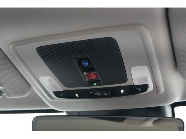 ヴェゼル ｅ：ＨＥＶＺ　ホンダセンシング　障害物センサー　横滑り防止装置　ナビ　バックカメラ　ＥＴＣ　ブラインドスポットインフォメーション　後退出庫サポート　シートヒーター　本革巻ステアリング　アルミホイール（33枚目）