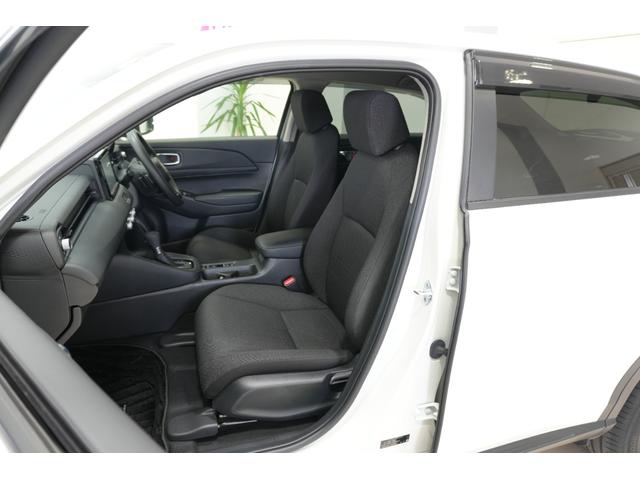 ヴェゼル ｅ：ＨＥＶＸ　ホンダセンシング　横滑り防止装置　障害物センサー　ドライブレコーダー　ナビ　バックカメラ　ＥＴＣ　クルーズコントロール　アルミホイール　スマートキー（12枚目）