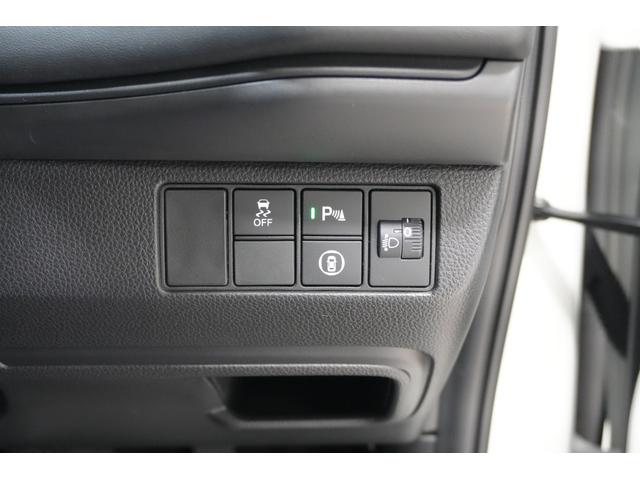 ヴェゼル ｅ：ＨＥＶＸ　ホンダセンシング　横滑り防止装置　障害物センサー　ドライブレコーダー　ナビ　バックカメラ　ＥＴＣ　クルーズコントロール　アルミホイール　スマートキー（26枚目）