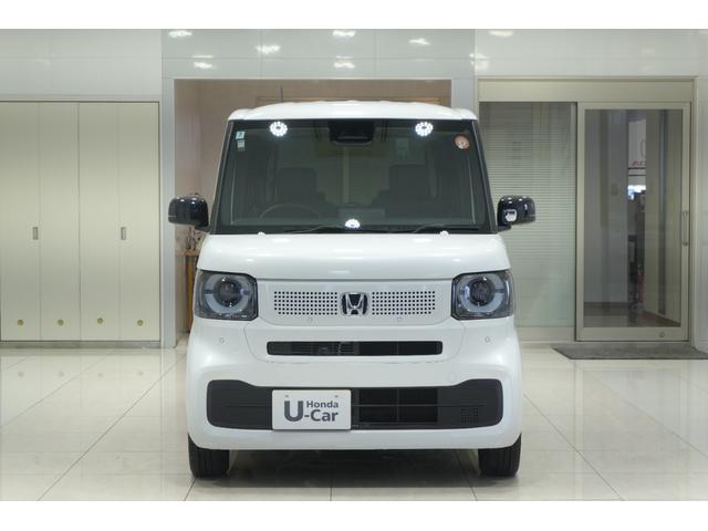 N-BOX ベースグレード ホンダセンシング ディスプレイオーディオ バックカメラ 横滑り防止装置 充電用USBジャック ベンチシート パワースライドドア クルーズコントロール アルミホイール スマートキー(4枚目)