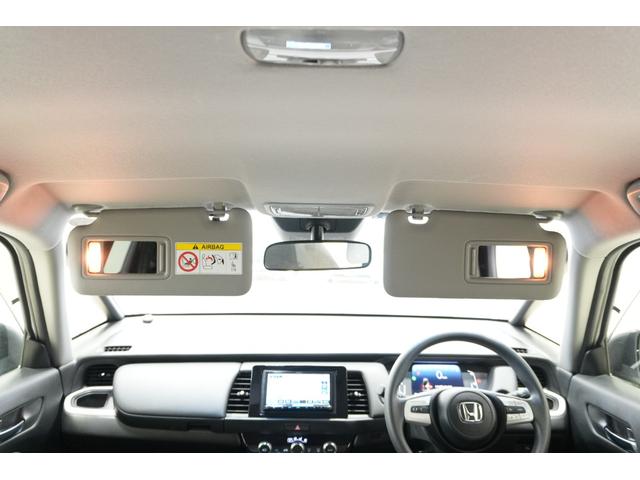 フィット ホーム　ホンダセンシング　障害物センサー　横滑り防止装置　ナビ　バックカメラ　ドライブレコーダー　ＥＴＣ　ＬＥＤヘッドライト　クルーズコントロール　アイドリングストップシステム　スマートキー（11枚目）