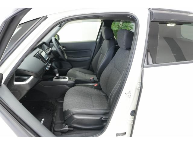 フィット ホーム　ホンダセンシング　障害物センサー　横滑り防止装置　ナビ　バックカメラ　ドライブレコーダー　ＥＴＣ　ＬＥＤヘッドライト　クルーズコントロール　アイドリングストップシステム　スマートキー（13枚目）