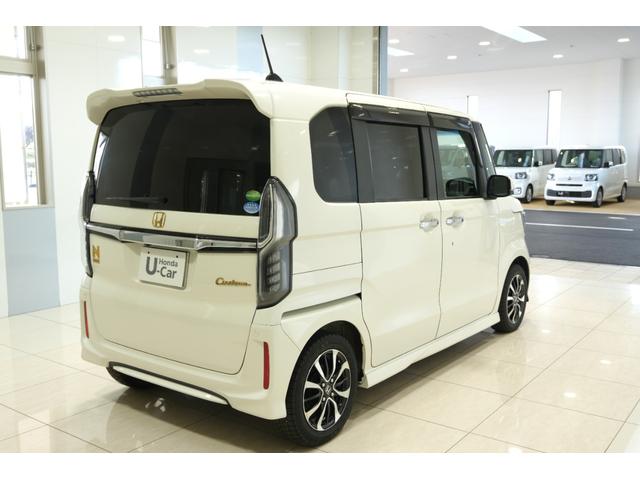 Ｎ－ＢＯＸカスタム Ｇ・Ｌホンダセンシング　ナビ　バックカメラ　ドライブレコーダー　横滑り防止装置　ＥＴＣ　充電用ＵＳＢジャック　ＬＥＤヘッドライト　フォグライト　パワースライドドア　クルーズコントロール　アルミホイール　スマートキー（9枚目）