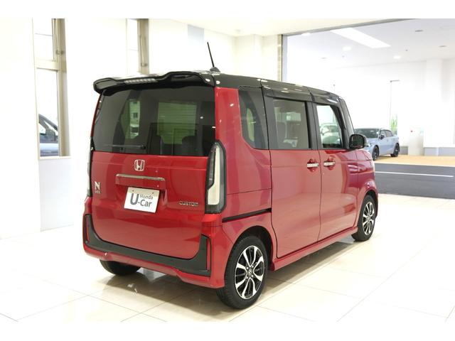 N-BOXカスタム コーディネートスタイル ホンダセンシング 横滑り防止装置 ナビ バックカメラ ETC 充電用USBジャック パワースライドドア シートヒーター クルーズコントロール アルミホイール スマートキー(8枚目)