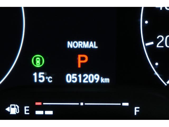 ヴェゼル e:HEVX ホンダセンシング 横滑り防止装置 障害物センサー ナビ バックカメラ ETC ワイヤレス充電器 クルーズコントロール アルミホイール スマートキー(41枚目)