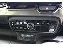 Ｌホンダセンシング　ディスプレイオーディオ　バックカメラ　ＥＴＣ　障害物センサー　横滑り防止装置　充電用ＵＳＢジャック　シートヒーター　ＬＥＤヘッドライト　クルーズコントロール　アルミホイール　スマートキー（27枚目）