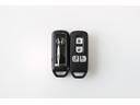 Ｌ　ホンダセンシング　ナビ　障害物センサー　横滑り防止装置　充電用ＵＳＢジャック　パワースライドドア　シートバックテーブル　シートヒーター　クルーズコントロール　アルミホイール　スマートキー（34枚目）