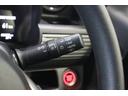 ファン・ターボホンダセンシング　ディスプレイオーディオ　バックカメラ　ＥＴＣ　マルチインフォメーションディスプレイ　　充電用ＵＳＢジャック　ＬＥＤヘッドライト　横滑り防止装置　フロントシートアームレスト　スマートキー　ターボ（20枚目）