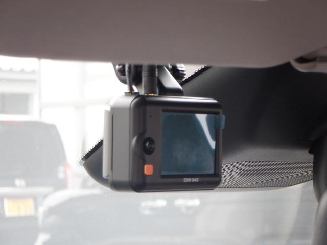 フィット ホーム　ＥＴＣ車載器　バックモニター　ＬＥＤ　フルセグＴＶ　スマートキー　クリアランスソナー　横滑り防止装置　クルコン　ＵＳＢ接続　アイドリングストップ　セキュリティアラーム　ＡＢＳ　４ＷＤ（33枚目）