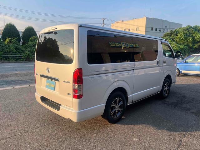 ハイエースバン ロングスーパーＧＬ　ダークプライムＳ　４ＷＤ　ドライブレコーダー　フロントカメラ　クリアランスソナー　レーンアシスト　衝突被害軽減システム　両側電動スライドドア　オートマチックハイビーム　オートライト　スマートキー　電動格納ミラー　ＡＴ（17枚目）