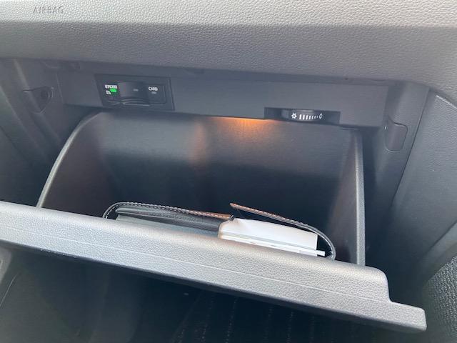 TDI ハイライン ナビ 地デジTV CD/DVDプレーヤー AM/FMラジオ ジェスチャーコントロール ETC リヤビューカメラ 障害物センサー ACC パワーテールゲート 3ゾーンフルオートエアコン 認定中古車(38枚目)