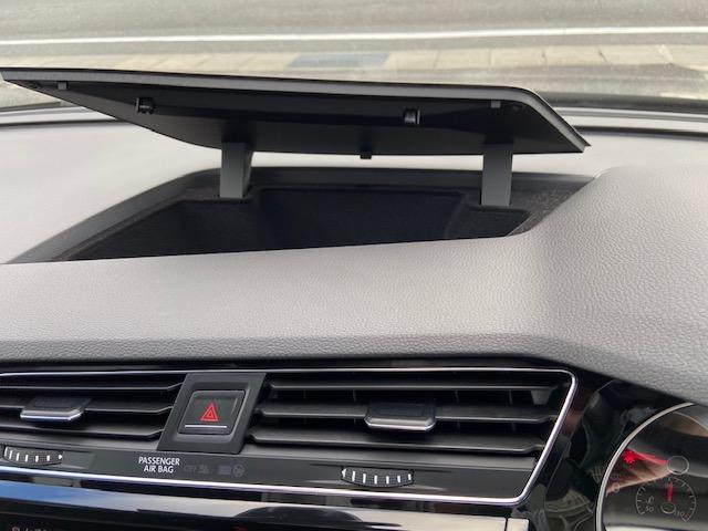 TDI ハイライン ナビ 地デジTV CD/DVDプレーヤー AM/FMラジオ ジェスチャーコントロール ETC リヤビューカメラ 障害物センサー ACC パワーテールゲート 3ゾーンフルオートエアコン 認定中古車(43枚目)