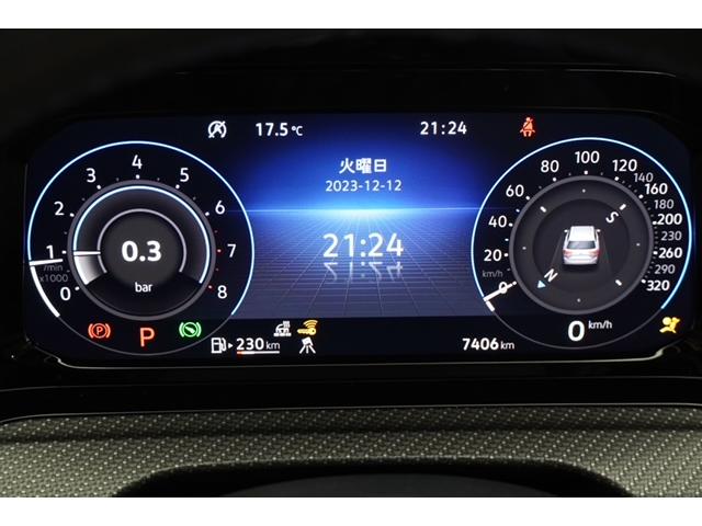 ゴルフＲヴァリアント ベースグレード　ナビ　ブルートゥースオーディオ　ハンズフリーフォ　リヤビューカメラ　デジタルメーター　ＩＱライト　ＤＣＣ　同一車線内全車速運転支援システム　パワーテールゲート　スマホ非接触充電　認定中古車（33枚目）