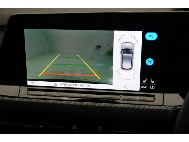ゴルフ ｅＴＳＩ　Ｒライン　プラチナムエディション　ナビ　地デジＴＶ　ハンズフリーフォン　ブルートゥースオーディオ　ＥＴＣ　ＡＣＣ　リヤビューカメラ　障害物センサー　ＬＥＤマトリックスヘッドライト　デジタルメーター　ＤＣＣ　認定中古車（11枚目）