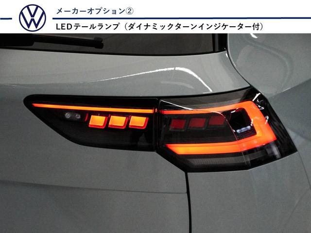 ゴルフヴァリアント ｅＴＳＩ　Ｒライン　ナビ　地デジＴＶ　ブルートゥースオーディオ　ハンズフリーフォン　ＥＴＣ　リヤビューカメラ　アラウンドビューカメラ　デジタルメーター　パワーテールゲート　ＬＥＤマトリックスヘッドライト　認定中古車（3枚目）