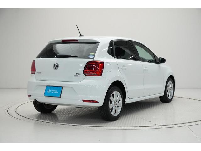 ポロ TSIコンフォートライン ナビ 地デジTV CDダイレクト録音 CD/DVDプレーヤー ETC ACC リヤビューカメラ 純正アルミホイール マニュアルエアコン ハロゲンヘッドライト 認定中古車(5枚目)