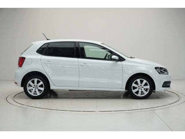 ポロ TSIコンフォートライン ナビ 地デジTV CDダイレクト録音 CD/DVDプレーヤー ETC ACC リヤビューカメラ 純正アルミホイール マニュアルエアコン ハロゲンヘッドライト 認定中古車(6枚目)