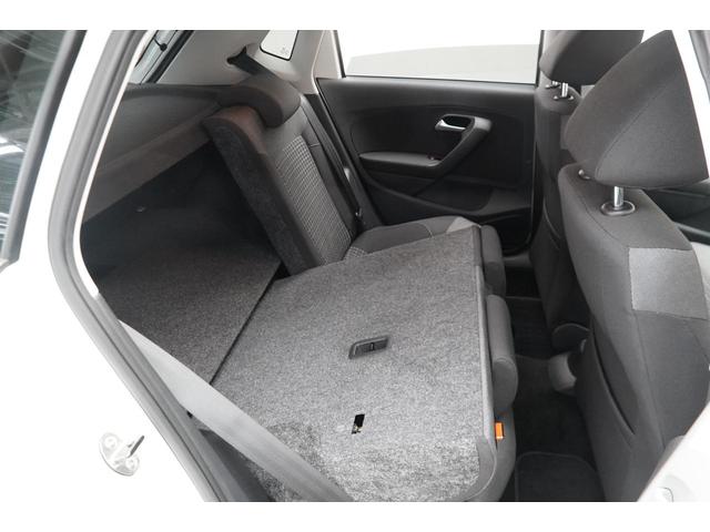 ポロ TSIコンフォートライン ナビ 地デジTV CDダイレクト録音 CD/DVDプレーヤー ETC ACC リヤビューカメラ 純正アルミホイール マニュアルエアコン ハロゲンヘッドライト 認定中古車(9枚目)