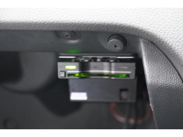 ポロ TSIコンフォートライン ナビ 地デジTV CDダイレクト録音 CD/DVDプレーヤー ETC ACC リヤビューカメラ 純正アルミホイール マニュアルエアコン ハロゲンヘッドライト 認定中古車(23枚目)