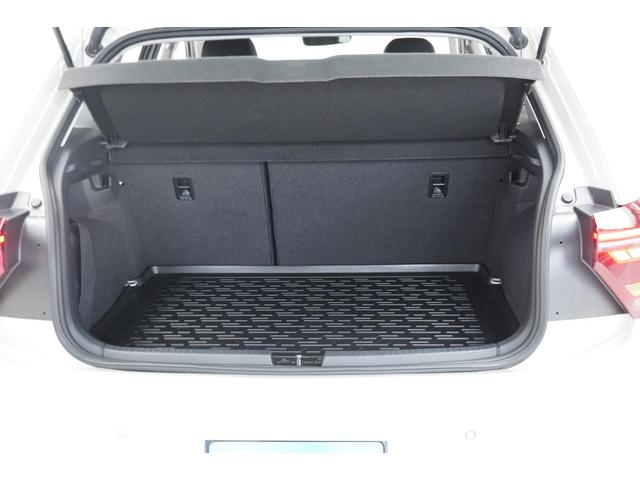 ポロ TSIスタイル ナビ ブルートゥースオーディオ ハンズフリーフォン ETC ACC リヤビューカメラ 障害物センサー 駐車支援システム デジタルメーター LEDマトリックスヘッドライト LEDテールライト 認定中古車(18枚目)