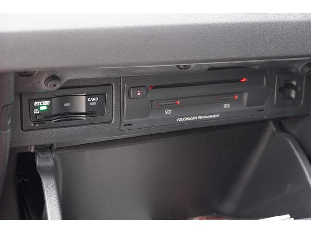 ポロ ＴＳＩハイライン　ナビ　地デジＴＶ　ＣＤ／ＤＶＤプレーヤー　ブルートゥースオーディオ　ハンズフリーフォン　ＥＴＣ　ＡＣＣ　リヤビューカメラ　障害物センサー　駐車支援システム　後方死角検知機能　認定中古車（24枚目）