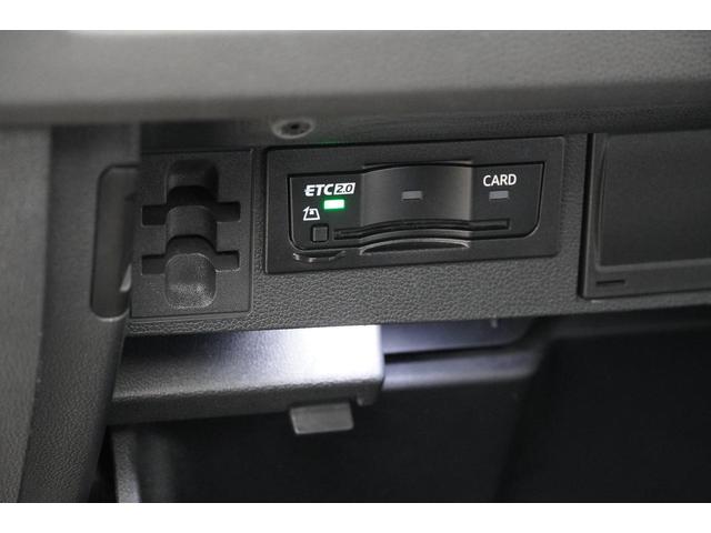 �y�O���[�u�{�b�N�X�z�㕔�ɂd�s�b�{�̂�����܂��B