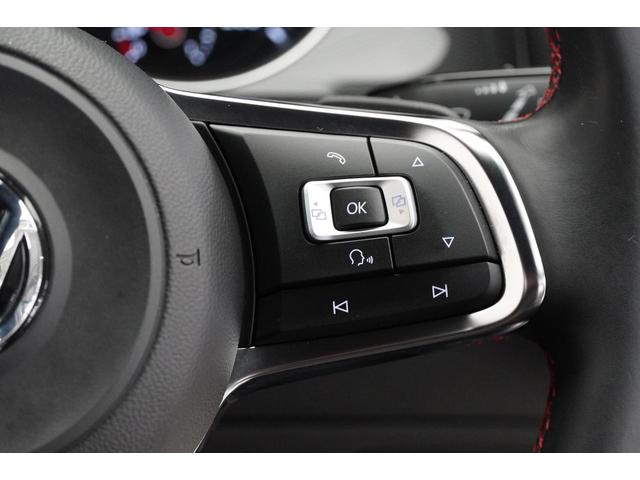 ���[�^�[���̃��j���[����̃X�C�b�`�ނł��B�p�h���V�t�g�́A�X�e�A�����O������Ȃ���V�t�g�`�F���W���ł��܂��B