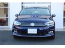 「フォルクスワーゲン認定中古車9つの約束1」「車両品質(認定)」フォルクスワーゲン認定中古車は初年度登録より10年10万km以内の正規輸入車のみをお届けします。 *:PHEV車は7年6か月以内