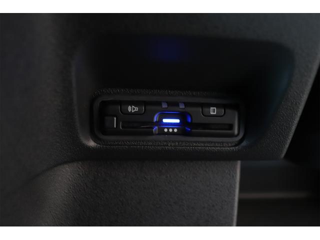 Ｎ－ＢＯＸカスタム ターボ　ＥＴＣ／ナビ／両側パワスラ／シートヒーター／ＴＶ／Ｂｌｕｅｔｏｏｔｈ／ＣＤ／ＤＶＤ／バックカメラ／禁煙車／ＬＥＤヘッドライト／障害物センサー／衝突軽減ブレーキ／踏み間違い抑制装置／アイドリングストップ（4枚目）