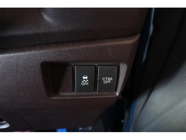 滑りやすい道路でも、安定してカーブを曲がることができるＶＳＡ装置搭載！