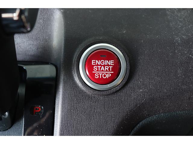 N-ONE プレミアム ツアラー ETC/ディスプレイオーディオ/バックカメラ/CD/USB入力端子/禁煙車/横滑り防止装置/盗難防止装置(15枚目)