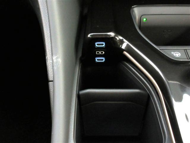 クラウンクロスオーバー Z サンルーフ 4WD フルセグ メモリーナビ ミュージックプレイヤー接続可 バックカメラ 衝突被害軽減システム ETC LEDヘッドランプ ワンオーナー 記録簿 アイドリングストップ(28枚目)