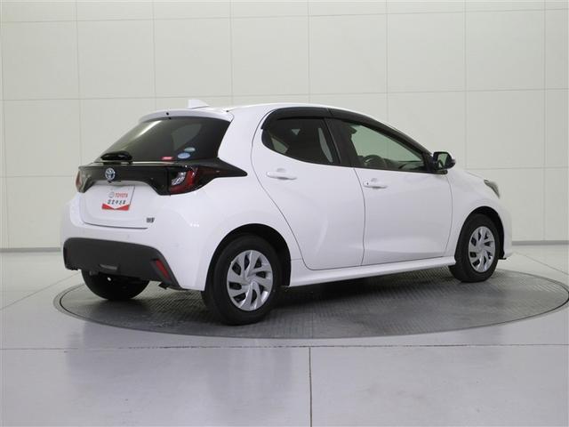 ヤリス ハイブリッドＸ　フルセグ　メモリーナビ　ミュージックプレイヤー接続可　バックカメラ　衝突被害軽減システム　ＥＴＣ　ドラレコ　ワンオーナー　記録簿　アイドリングストップ（5枚目）