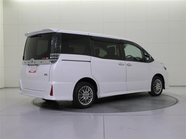 ヴォクシー ハイブリッドＺＳ　煌ＩＩＩ　フルセグ　メモリーナビ　ＤＶＤ再生　ミュージックプレイヤー接続可　バックカメラ　衝突被害軽減システム　ＥＴＣ　ドラレコ　両側電動スライド　ＬＥＤヘッドランプ　乗車定員７人　３列シート　ワンオーナー（6枚目）