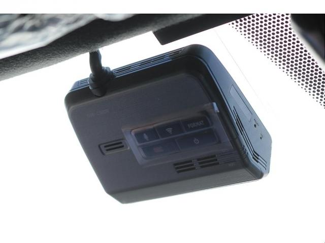 スーパーGL ダークプライムII 新車 ディーゼル2WD ライトカスタムPKG アルパインBIG-X11インチフルセグSDナビ&連動ドラレコ フロントスポイラー 2インチローダウン施工 オーバーフェンダー 17インチアルミ&タイヤ(16枚目)