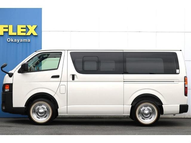 ハイエースバン ロングＤＸ　新車　ＤＸ　ガソリン２ＷＤ　４ナンバー　ウッドリム　ＲｅＣｌａｓｓｉｃ丸目一式　ブラックエディション　オーバーフェンダー　ＬＥＤテールランプ　ＢＩＧＸ１１インチＳＤナビ　ＥＴＣ　フォグランプ（6枚目）