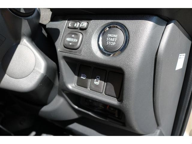 ハイエースワゴン グランドキャビン　新車　グランドキャビン　ノーマルレイアウト　ガソリン４ＷＤ　１インチローダウン　フロントスポイラー　オーバーフェンダー　ＢＩＧＸ１１インチＳＤナビ　後席モニター　ＥＴＣ　ベッドキット　シートカバー（9枚目）