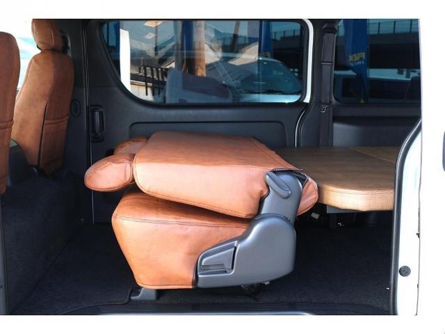 ハイエースバン スーパーGL ダークプライムII R6年式 4ナンバー ディーゼル2WD TRDフルエアロ リアルーフスポイラー 11インチディスプレイオーディオ ETC レーダー探知機 ドラレコ ベットキット シートカバー リアフィルム5面(20枚目)