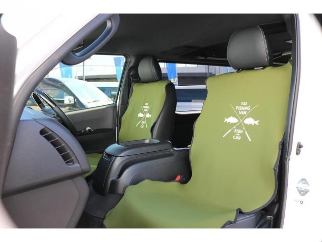 ハイエースバン スーパーGL ダークプライムII FishingVan フローリング施工 床下収納付き ロッドホルダー 両側サイドバー フリップアップベッド パナソニックフルセグナビ ETC 17インチAW ナスカータイヤ 1インチローダウン(18枚目)