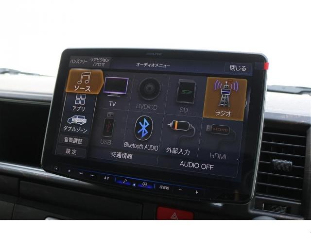 ハイエースワゴン ＧＬ　新車　ワゴンＧＬ　ガソリン４ＷＤ　ブラックエディション　スポイラー　オーバーフェンダー　ＢＩＧＸ１１インチＳＤナビ　後席モニター　ＥＴＣ　インテリア３点　シートカバー　ベッドキット　ＬＥＤテールランプ（4枚目）