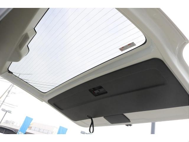 ハイエースワゴン ＧＬ　新車　ワゴンＧＬ　ガソリン４ＷＤ　ブラックエディション　スポイラー　オーバーフェンダー　ＢＩＧＸ１１インチＳＤナビ　後席モニター　ＥＴＣ　インテリア３点　シートカバー　ベッドキット　ＬＥＤテールランプ（13枚目）