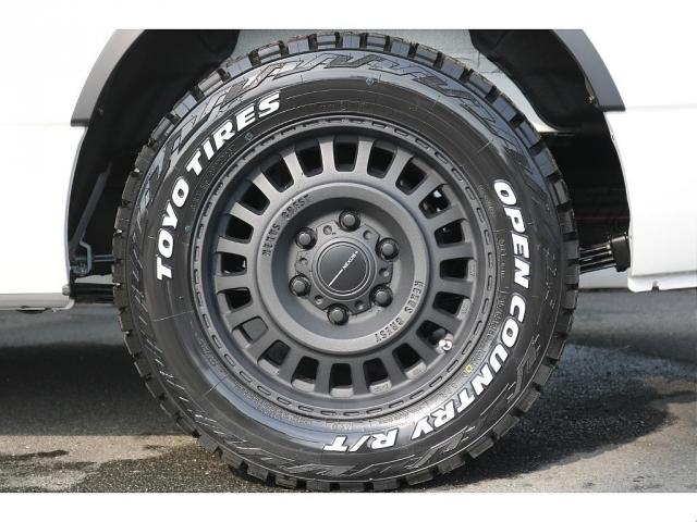 ハイエースワゴン ＧＬ　新車　ワゴンＧＬ　ガソリン４ＷＤ　ブラックエディション　スポイラー　オーバーフェンダー　ＢＩＧＸ１１インチＳＤナビ　後席モニター　ＥＴＣ　インテリア３点　シートカバー　ベッドキット　ＬＥＤテールランプ（16枚目）