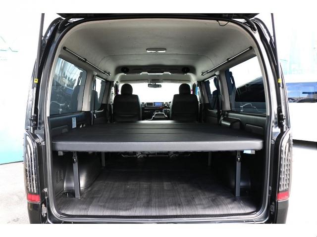 ハイエースバン ロングスーパーGL H25年式 3型 ディーゼル2WD 2インチローダウン スポイラー バッドフェイスボンネット LEDテールランプ 7インチナビ 後席モニター ETC スピーカー増設 レーダー ドラレコ ベッドキット(3枚目)